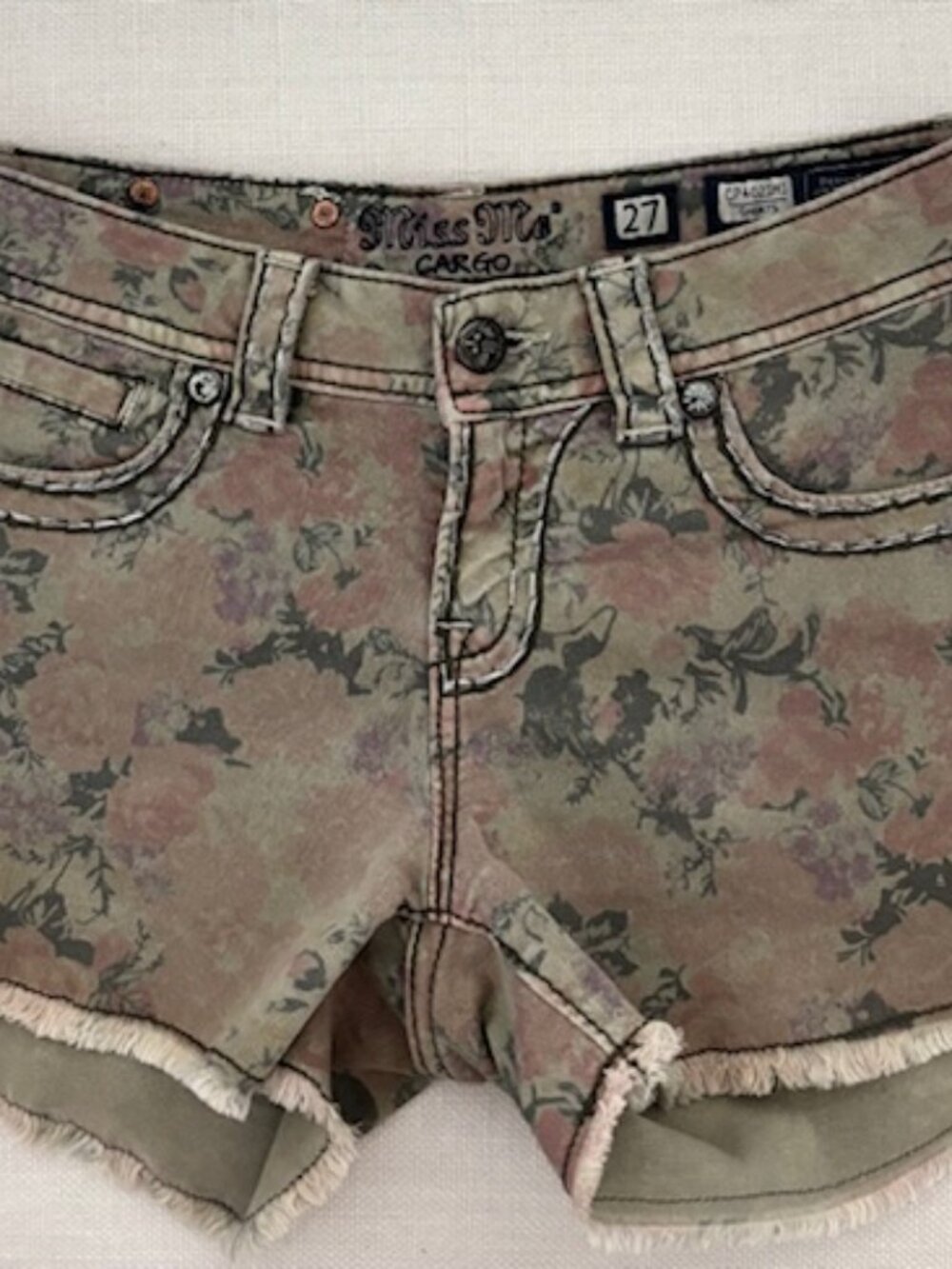 Miss Me Vintage Floral Pattern Shorts - Size 27